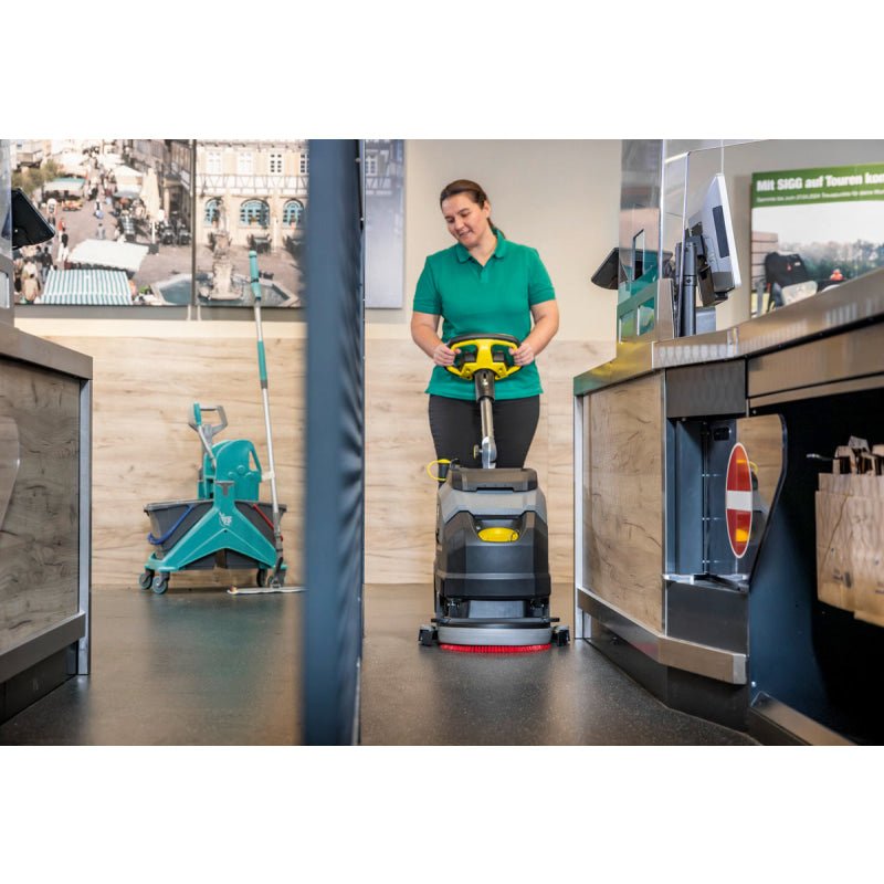 Karcher Scrubber Drier BD 35/15C Classic BP Pack image 8